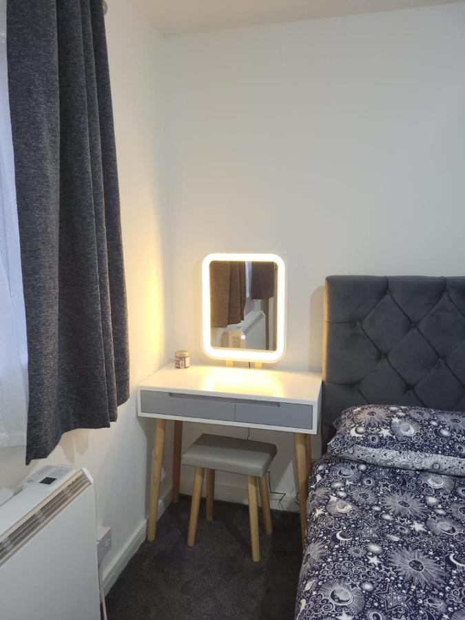 Delight Apartment, Close To Excel, London City Airport & O2! 外观 照片